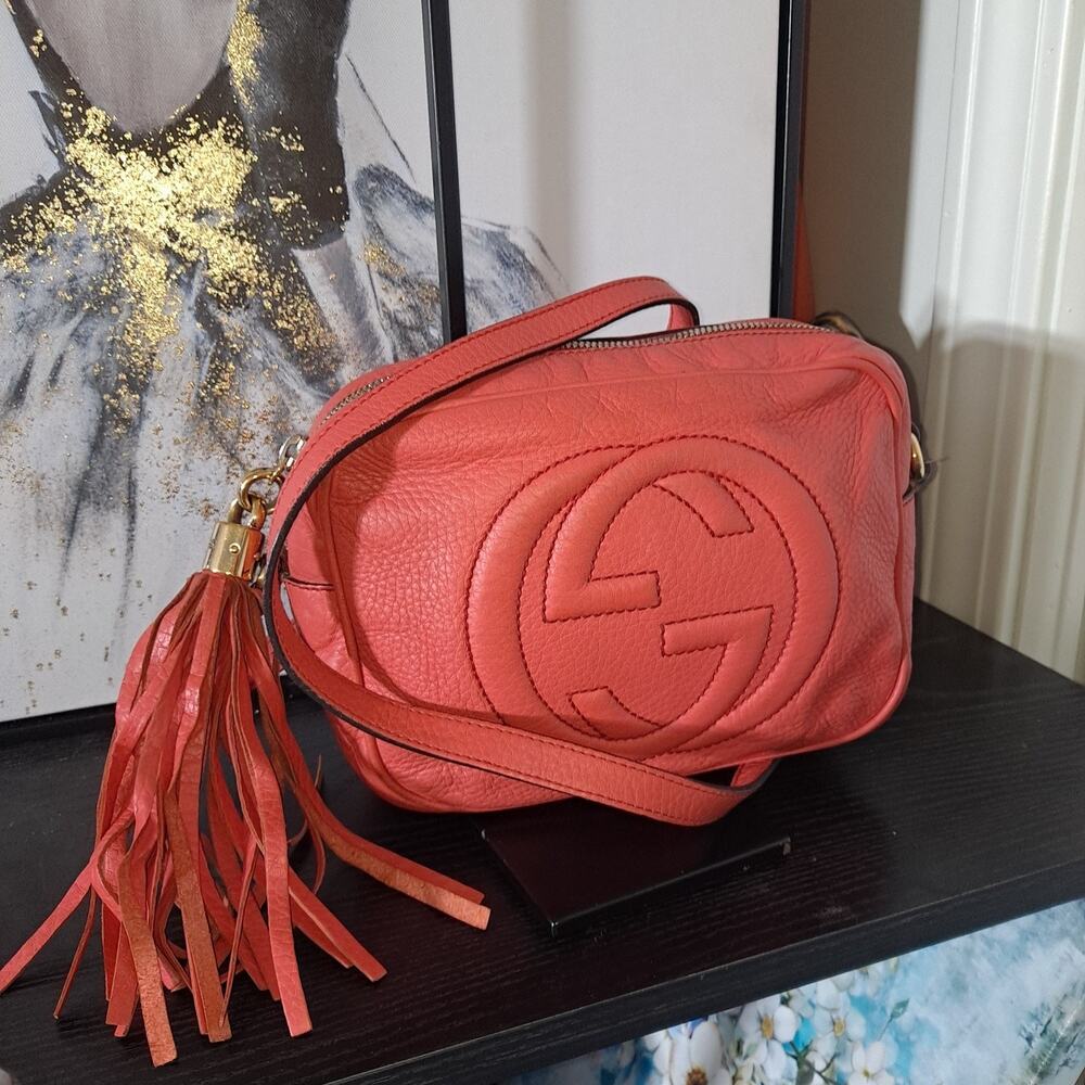 Gucci Soho Disco Camera Crossbody Bag In Coral Orange Pebbled Leather